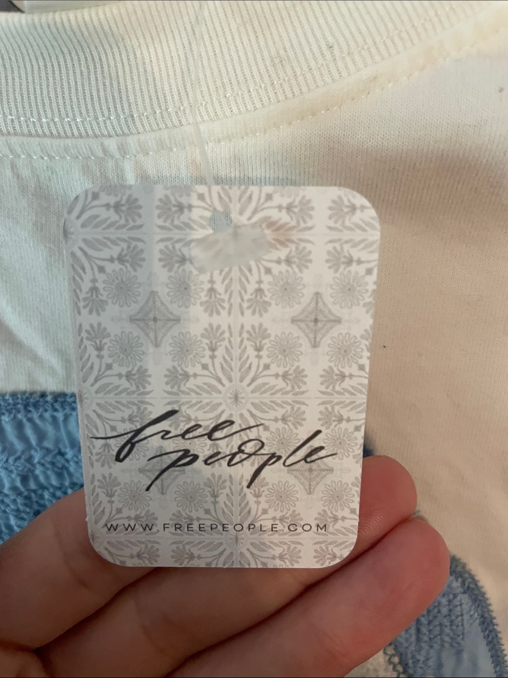 Tricia Fix x Free People White Short Sleeve Tee with Goose Patch SzM NWT - Picture 3 of 11